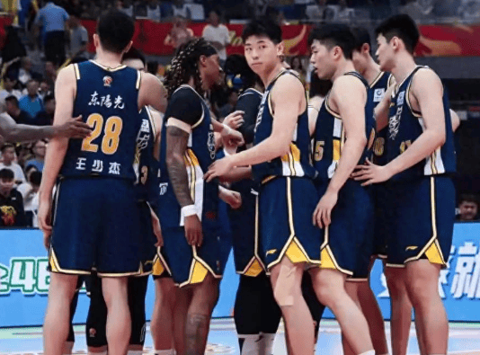 MK体育登录入口-明晚广东男篮对阵广州，传来4个好消息和1个坏消息，力争拿开门红